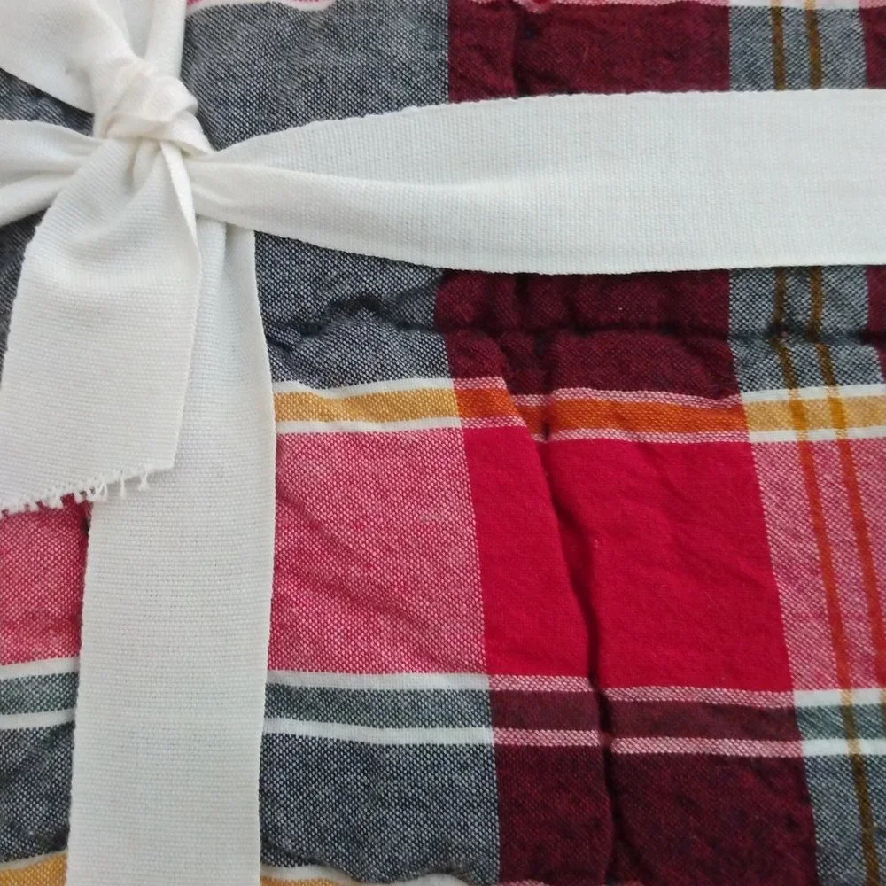 2 pottery Barn standard shams